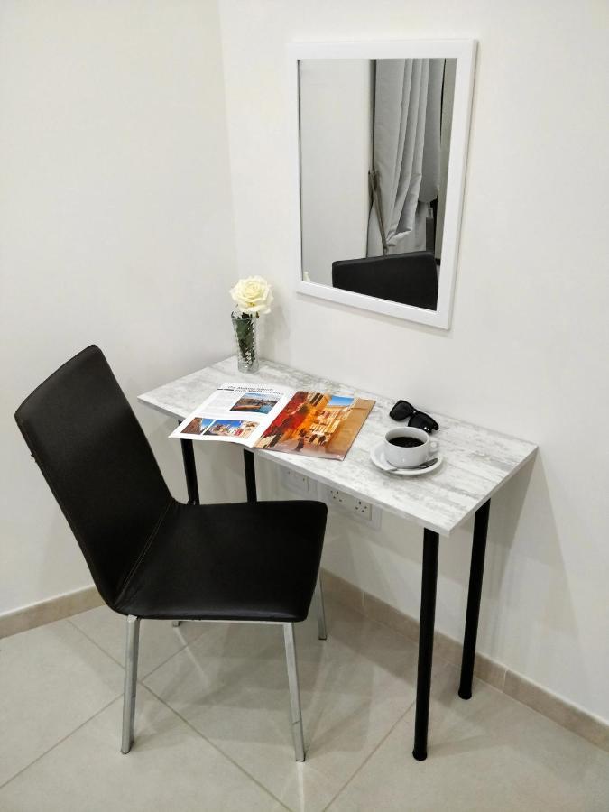 Central Rooms - Near Valletta & Sliema - Best Bus Lines Hamrun 外观 照片