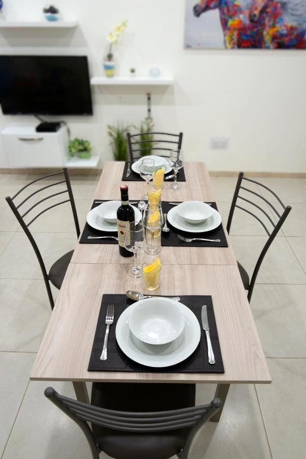 Central Rooms - Near Valletta & Sliema - Best Bus Lines Hamrun 外观 照片